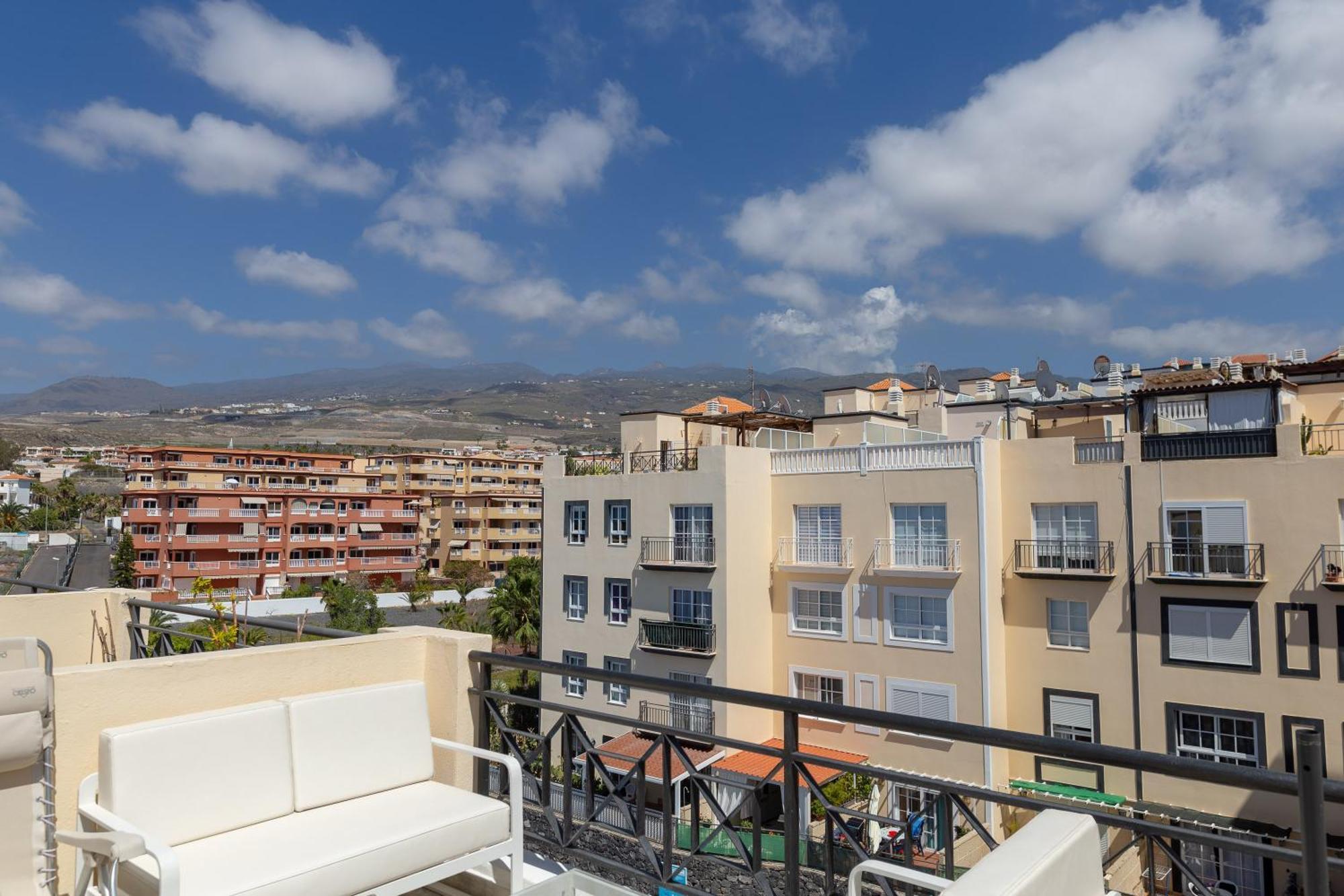 شقة Aqua Vista 2 Bed Penthouse With Great Views كالاو سالفاجي المظهر الخارجي الصورة