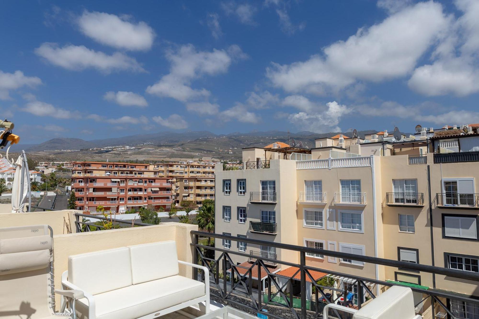 شقة Aqua Vista 2 Bed Penthouse With Great Views كالاو سالفاجي المظهر الخارجي الصورة